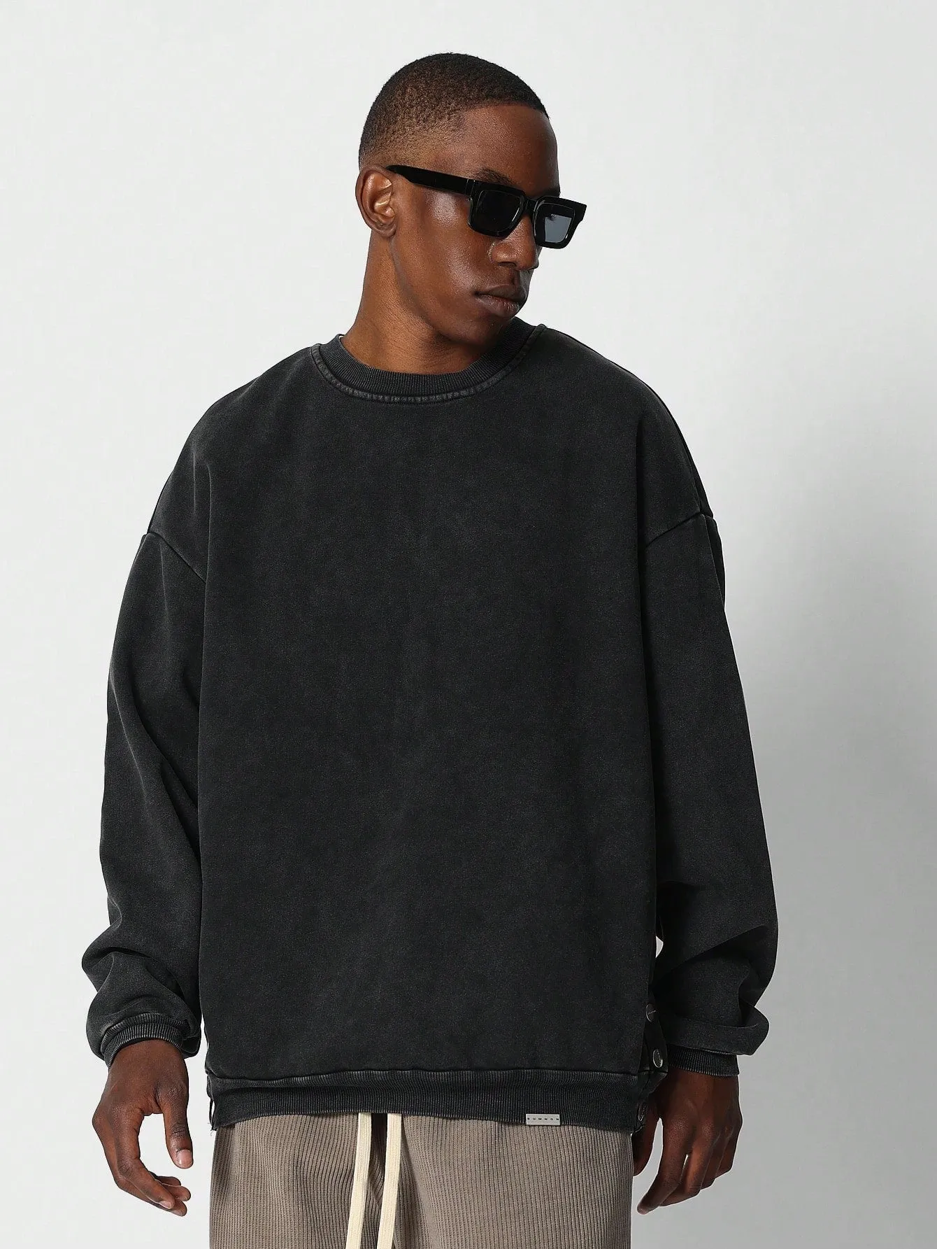 Crew Neck Sweatshirt With Side Snaps And Applique