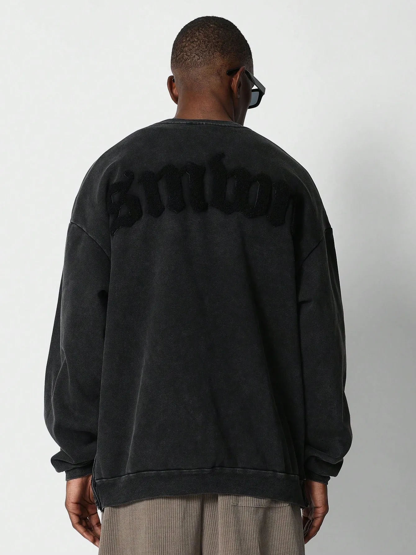 Crew Neck Sweatshirt With Side Snaps And Applique