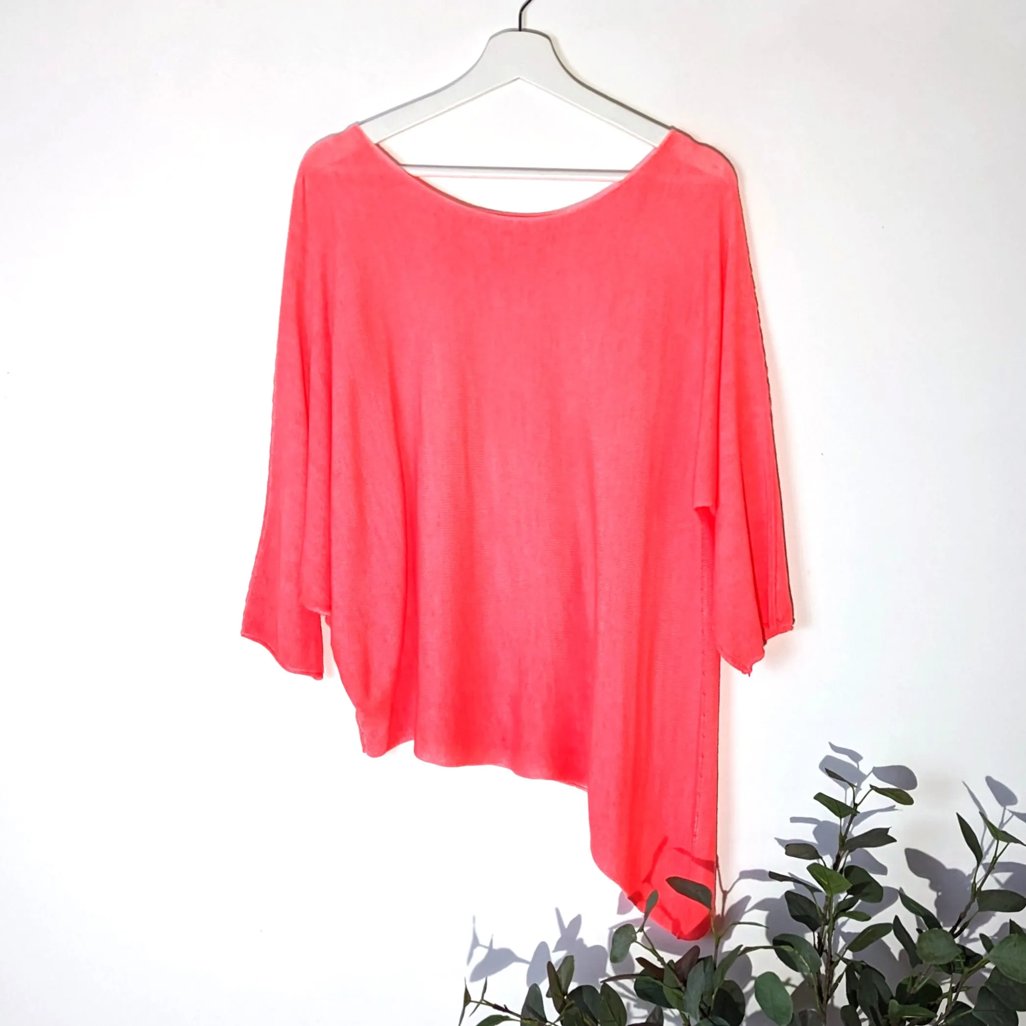 Fine knit relaxed asymmetric jumper (S-M)