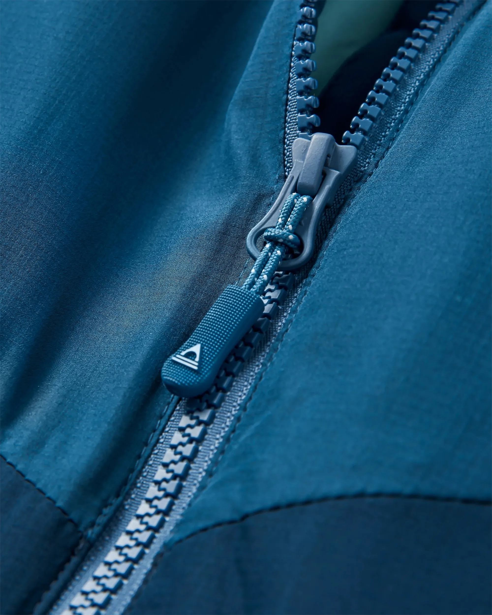 Shasta Lightweight Recycled Thermore Insulated Jacket - Rich Navy/Dark Denim/Arctic