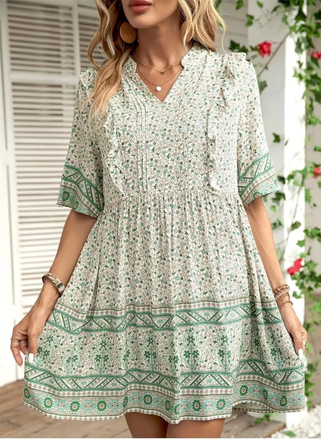 Trendy Summer Dresses Womens Elegant Short Sleeve V Neck Floral Mini Dresses Casual Flowy Beach Vacation Dresses Cute