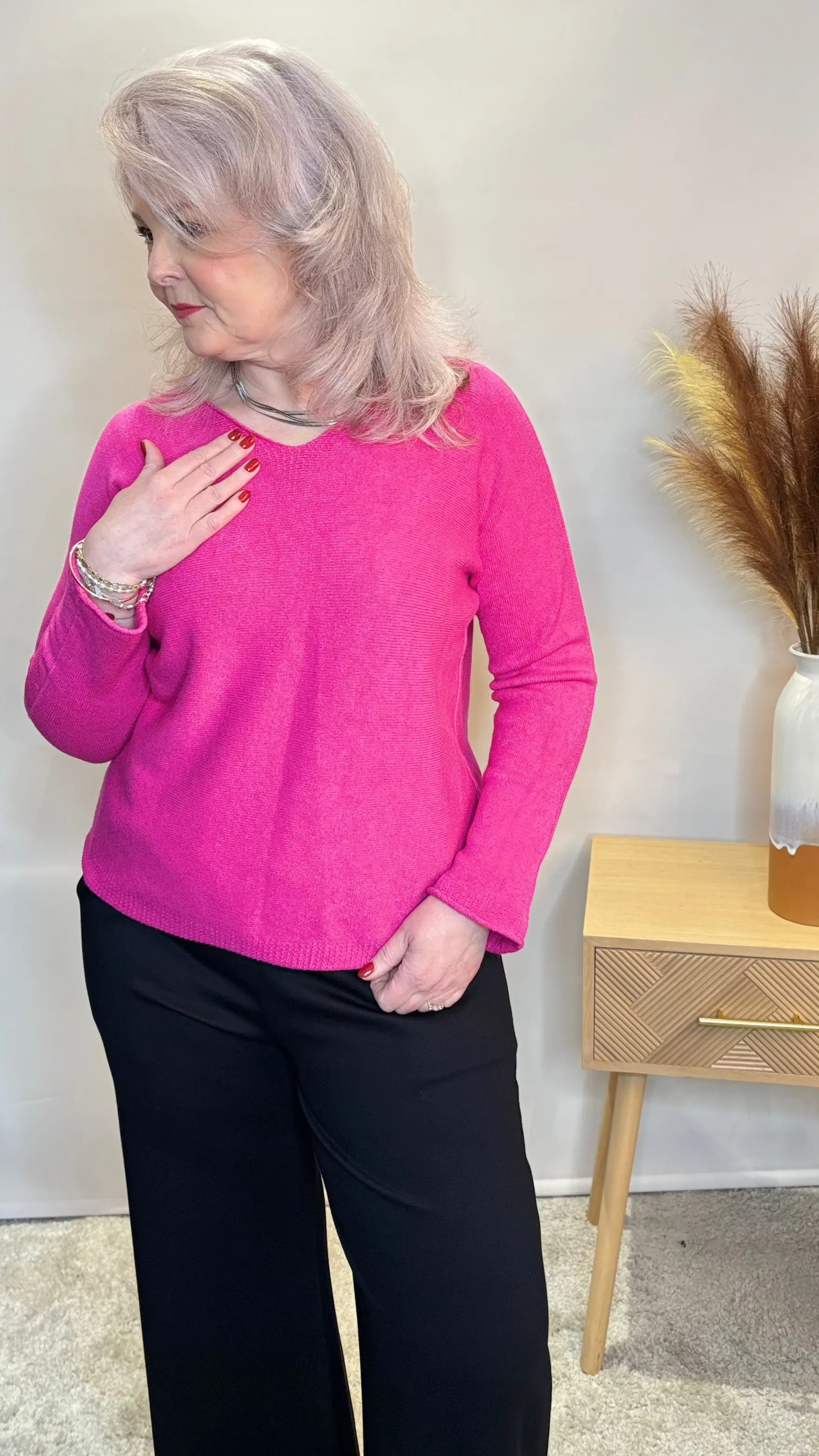 V-Neck Knit - Fuchsia